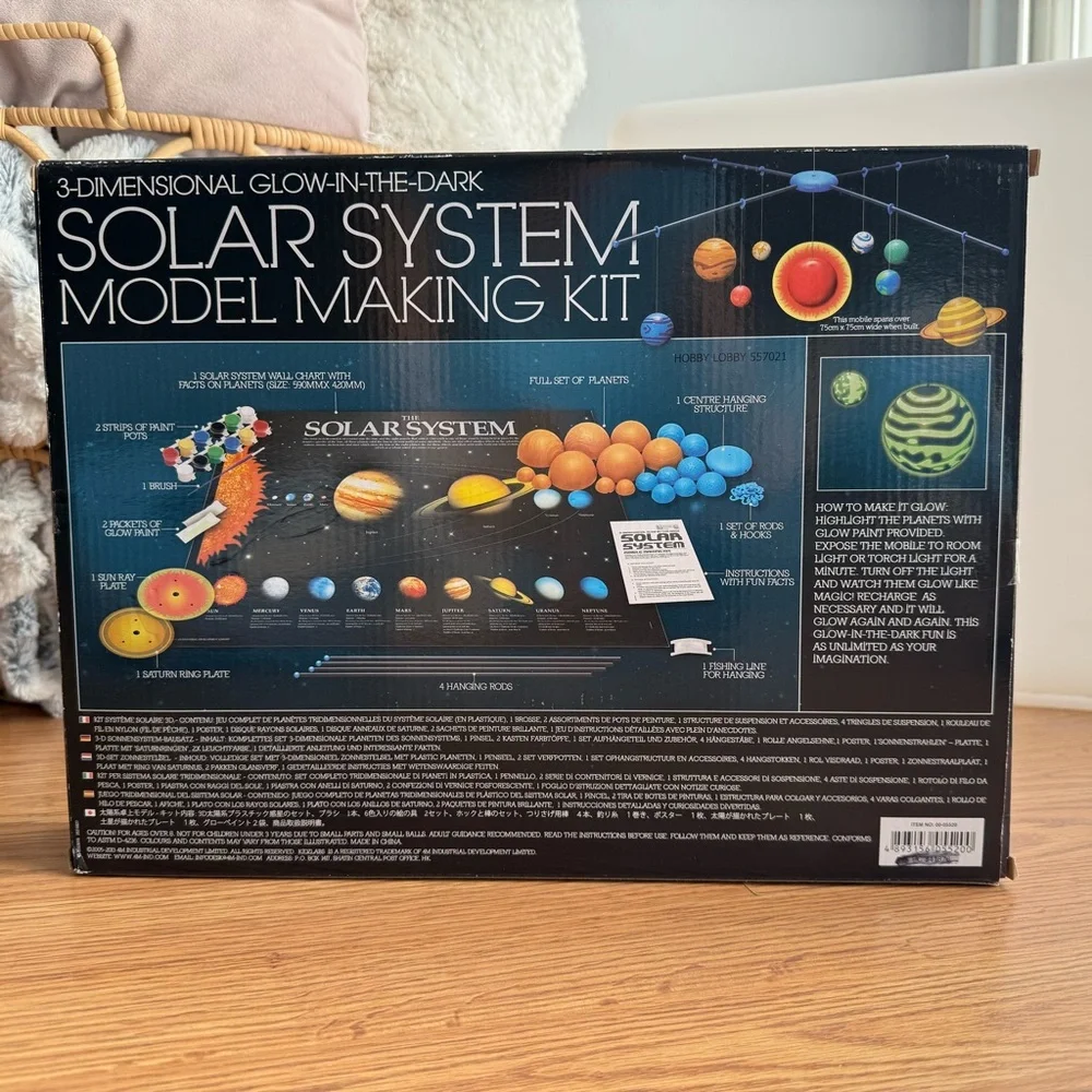 🆕 4M 3D Glow-in-the-Dark Solar System Model Making Kit 🌌✨ NIB